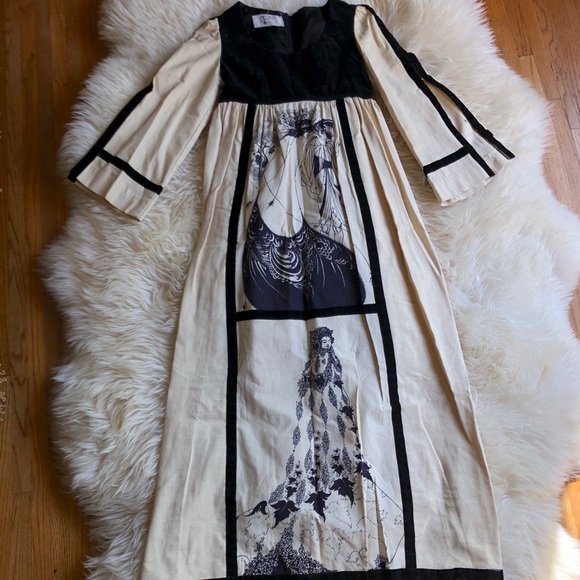 Trivia by Charm of Hollywood Dresses & Skirts - Trivia by Charm of Hollywood Renaissance Dress M